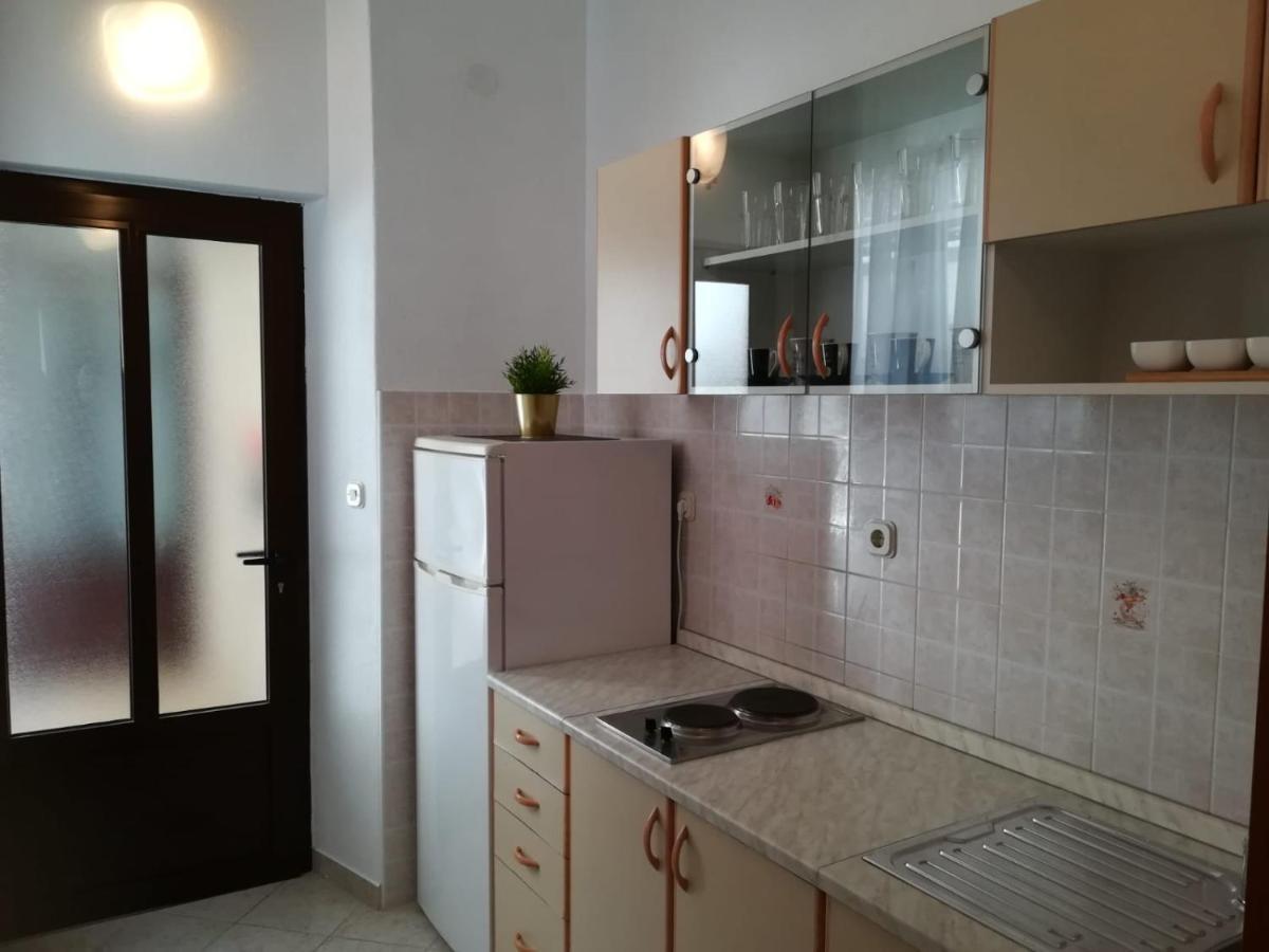 Apartments Carevic Ante Baska Voda Exterior photo