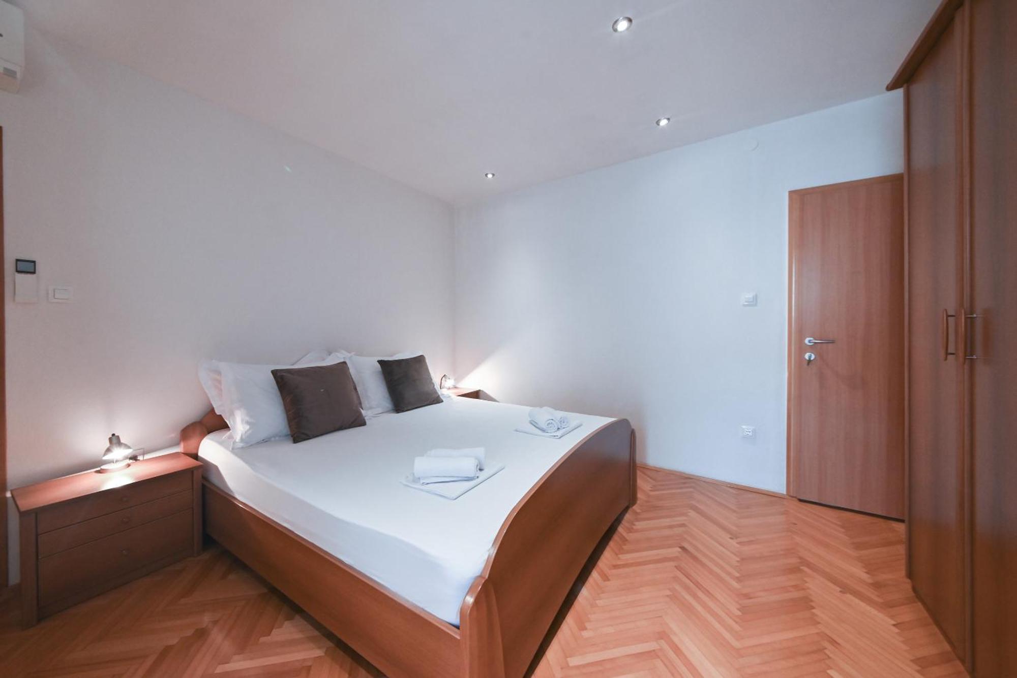 Apartments Carevic Ante Baska Voda Exterior photo