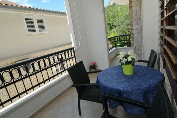 Apartments Carevic Ante Baska Voda Exterior photo